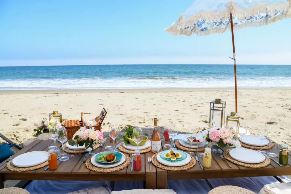 beach picnic is an ideal place for a romantic date