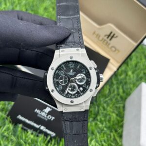 Hublot Leather Chronograph Wrist Watch 