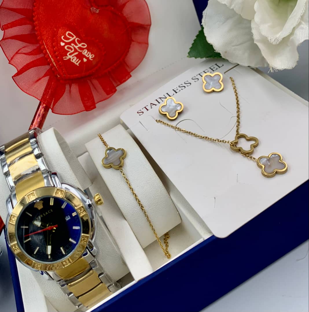 Jewelries set like this watch and necklace
