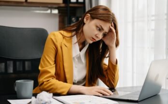 Everyday Habits Hijacking Your Happiness