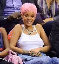 Rihanna a braless top