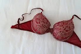 Benefits of Not Wearing a Bra