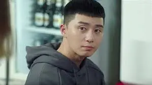 Park Seo-joon’s Undercut in Midnight Runners